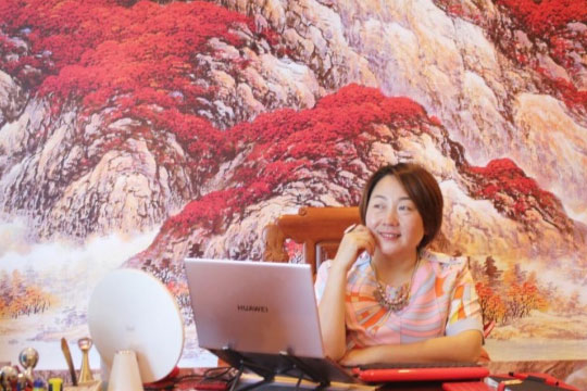 数字音视工程网 | 专访云顶集团掌舵人龙平芳：登高望远天地阔，肝胆相照一心同